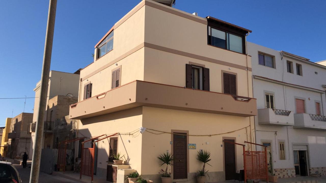 לינה וארוחת בוקר LMP Le Cale מראה חיצוני תמונה